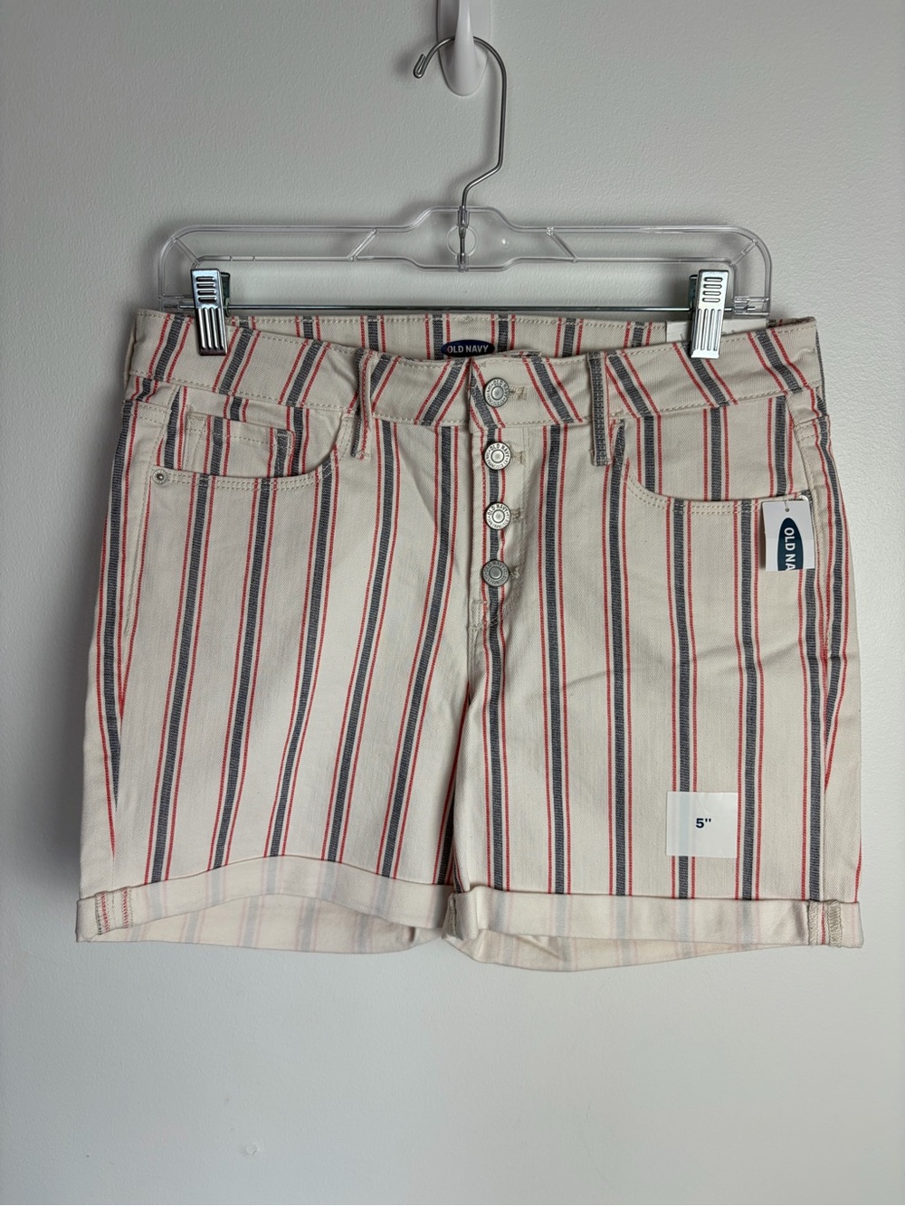 Old Navy Cream Striped Button-Front Women’s Shorts